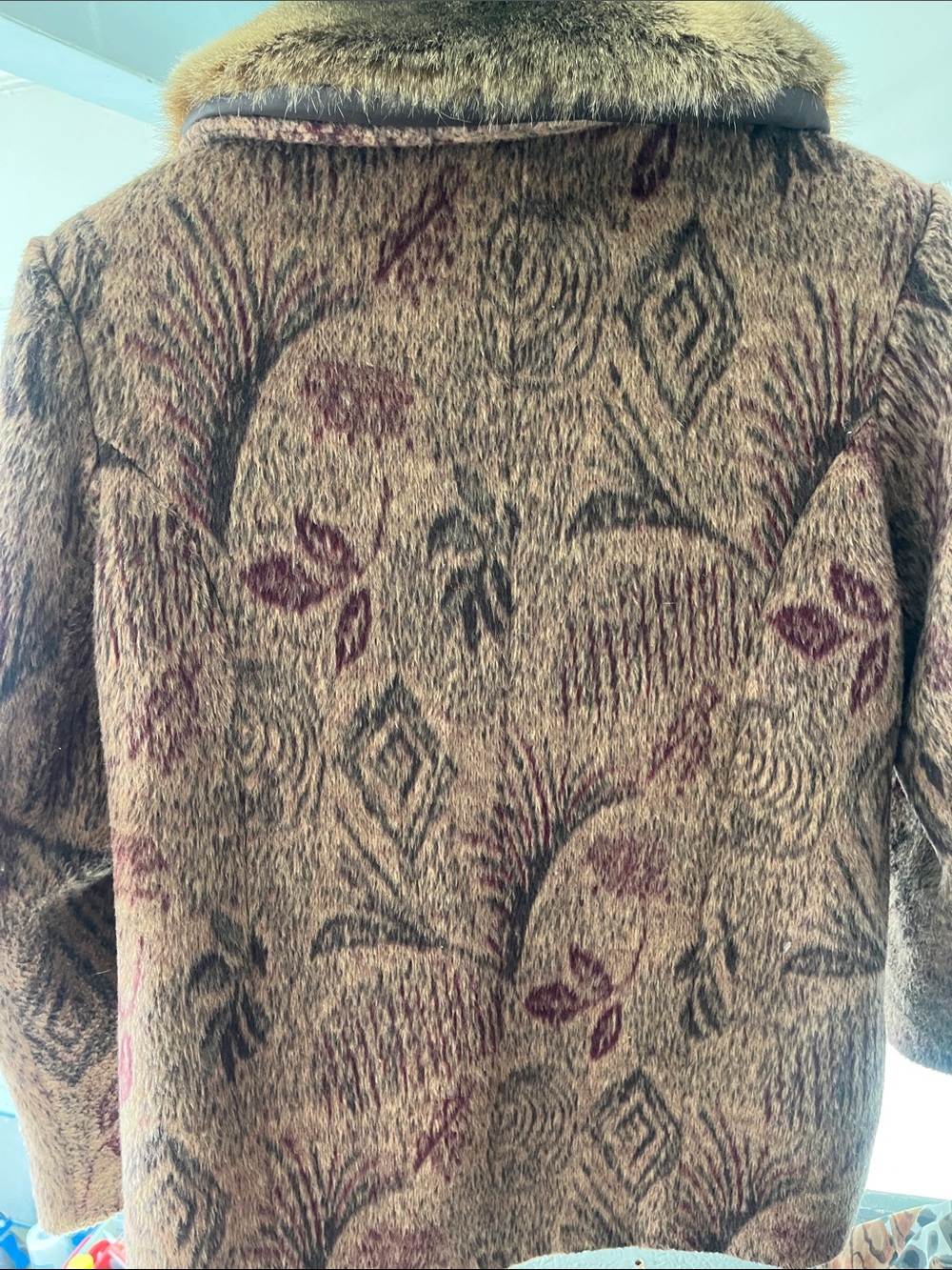 Vintage pea coat with fur collar - Picture 4 of 4